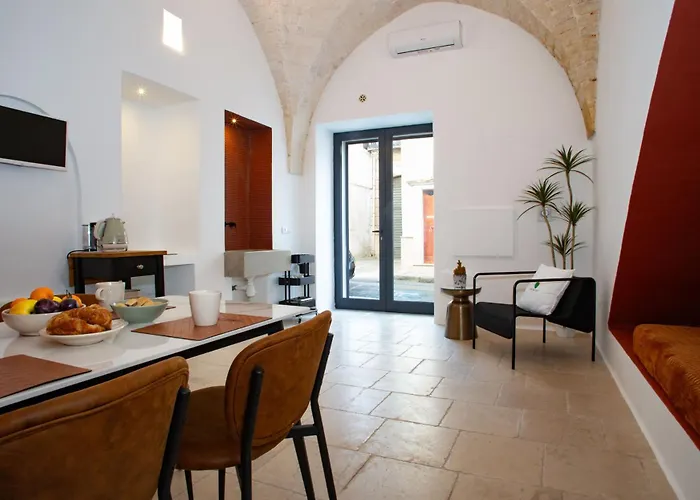 3 Seasons - The Fab 公寓